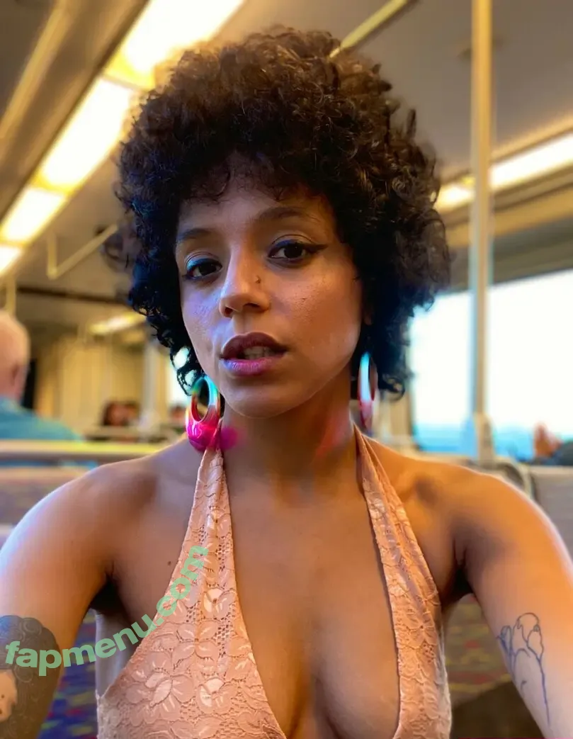 afrocunty nude photo #0195 (Jorly / jorlyfloress / peluasinfiltro / sashacuntz)