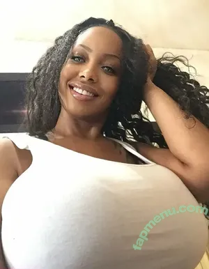 AfroditayLunita / arlen_y_lunita_ nude photo #0007