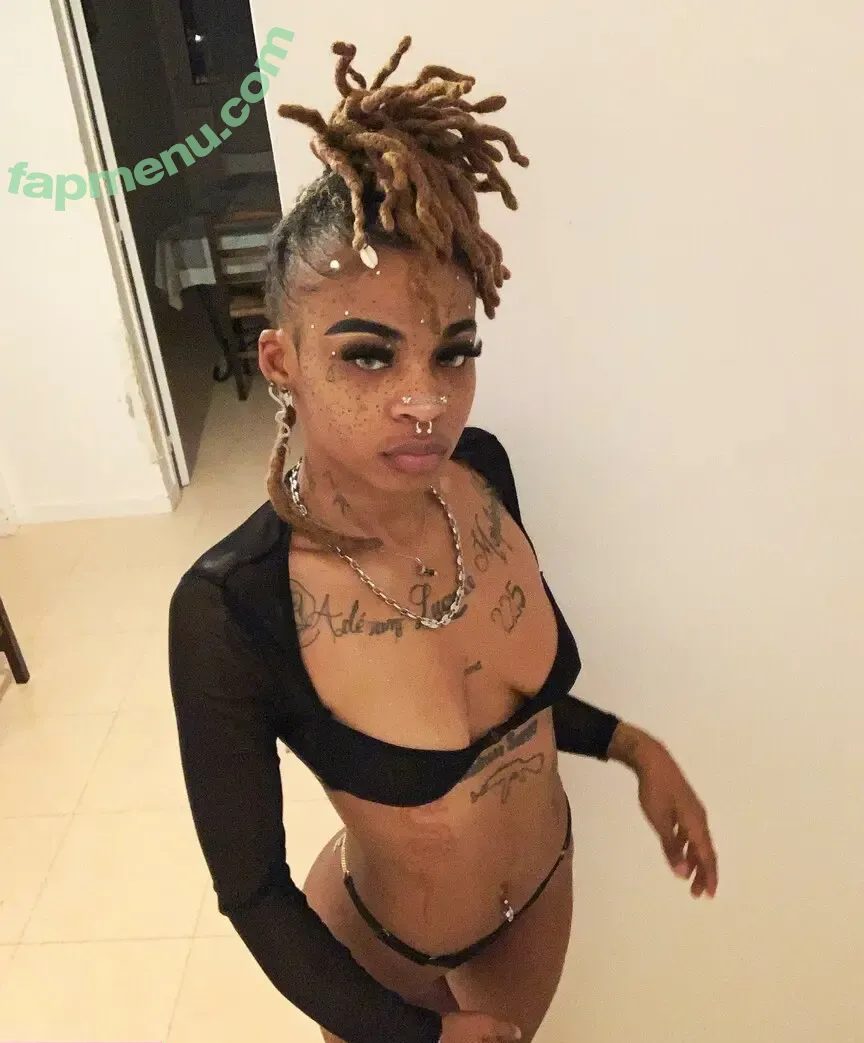 Afryckaneyla nude photo #0003 (Neyla Naiade)