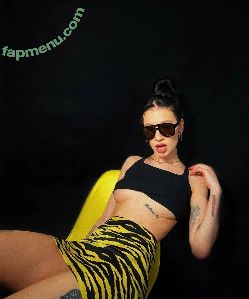 Agata Dziarma nude photo #0032 (Dziarmagowska / dziarmadziarma)