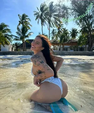  nude photo #0001