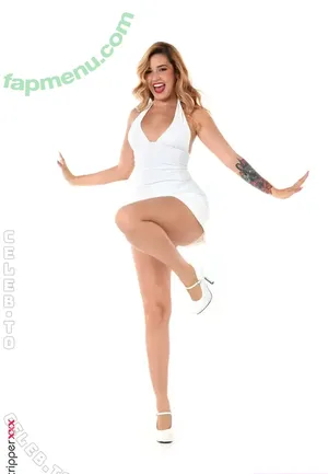 Agatha Vega / agathavegaa / agathavegaaofc / agathavegaofc / emelivp nude photo #0376