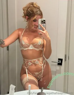 nude photo #0008