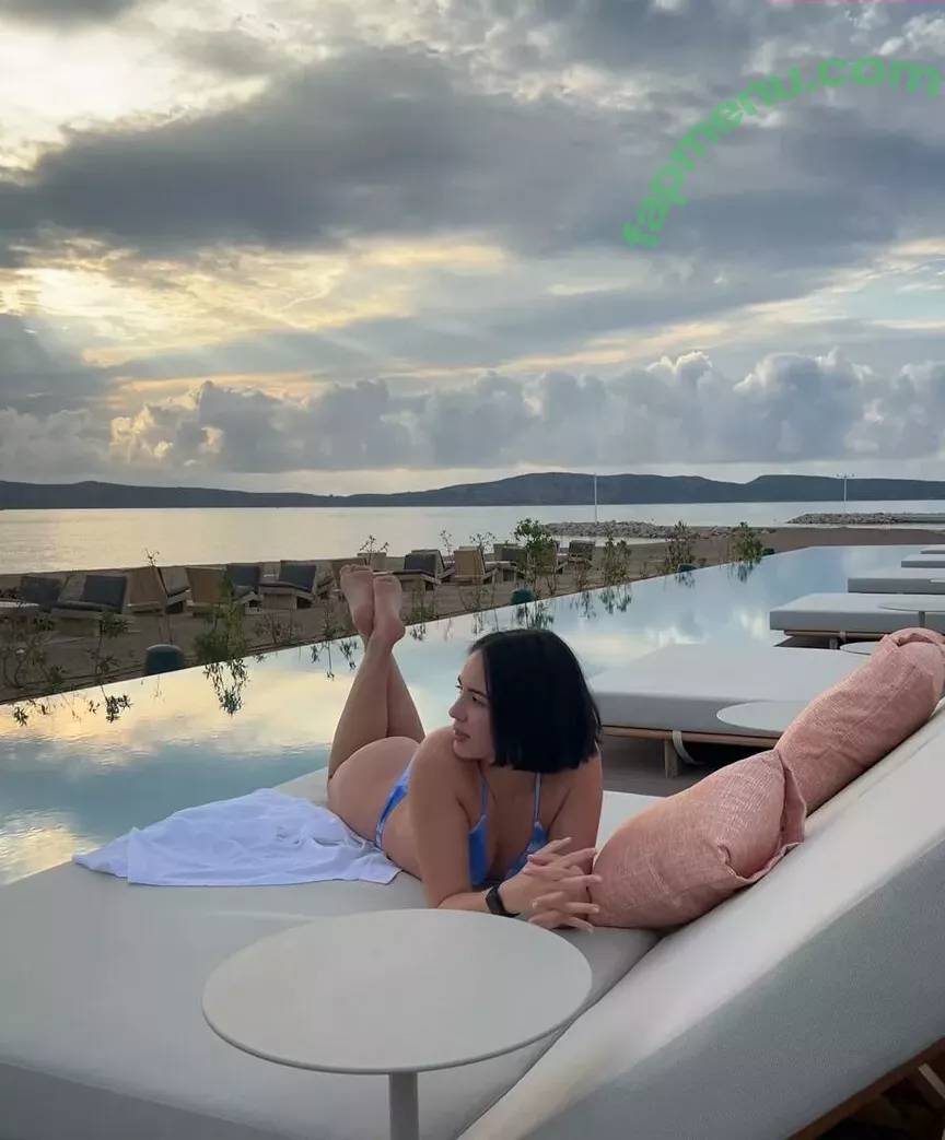 Agathe Auproux nude photo #0033 (agatheauproux)