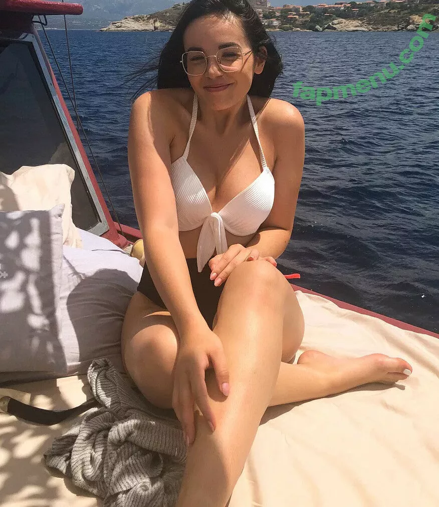 Agathe Auproux nude photo #0039 (agatheauproux)