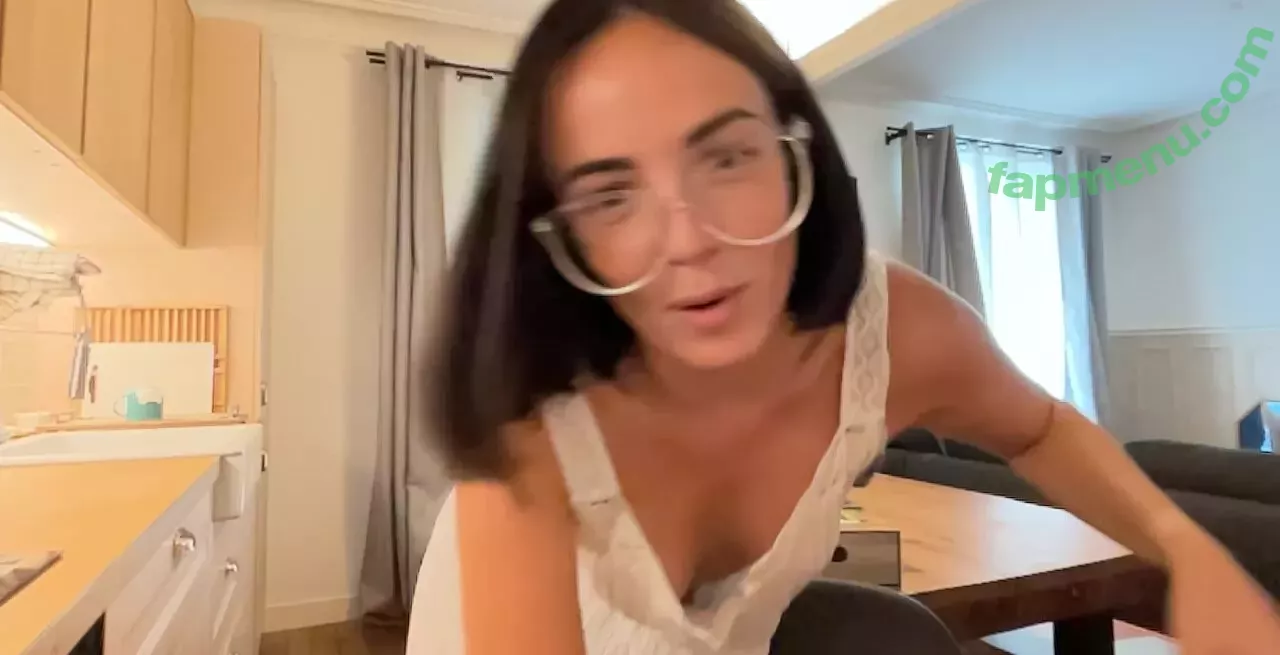 Agathe Auproux nude photo #0045 (agatheauproux)