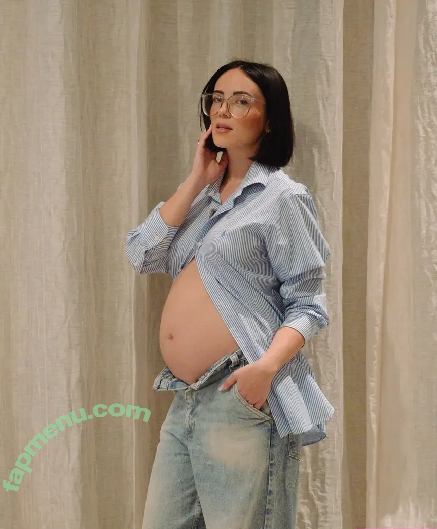Agathe Auproux nude photo #0385 (agatheauproux)