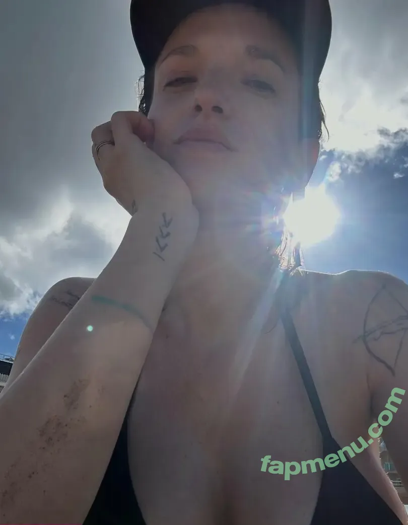 Agathe Rousselle nude photo #0019 (agatherousselle)