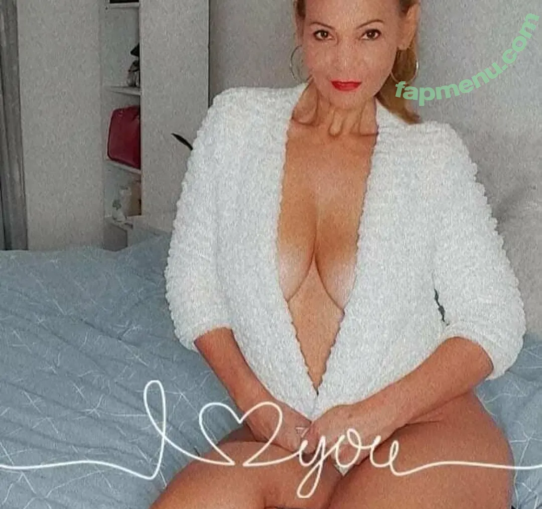 agatinha2 nude photo #0040 (nin.agatinha2)