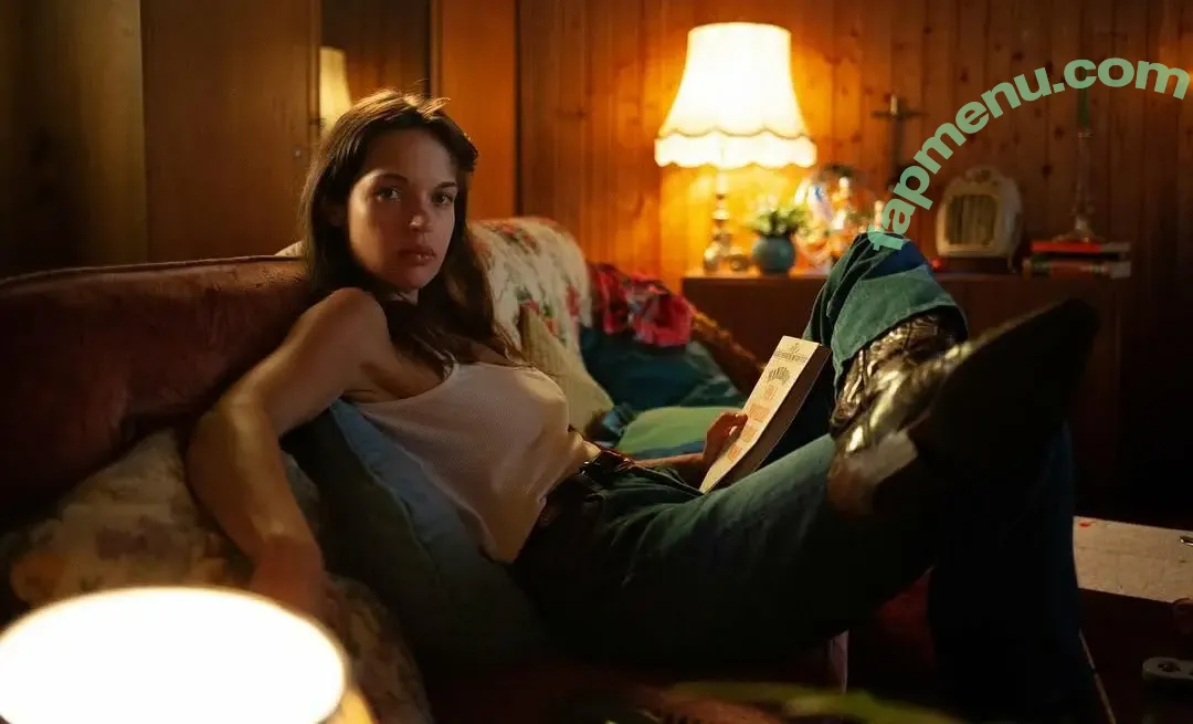 Aggy Adams nude photo #0001 (aggykadams)