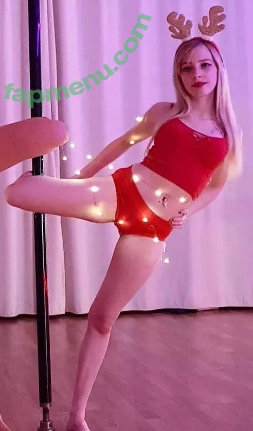 Agnese Innocente nude photo #0036 (agneseinnocente)