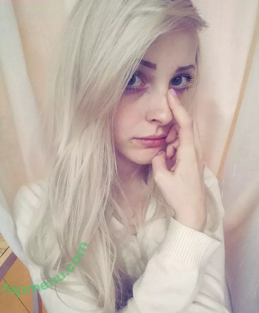 Agnese Innocente nude photo #0108 (agneseinnocente)