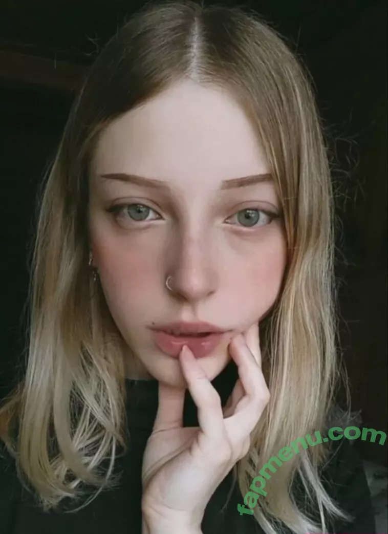 Agnese Innocente nude photo #0135 (agneseinnocente)