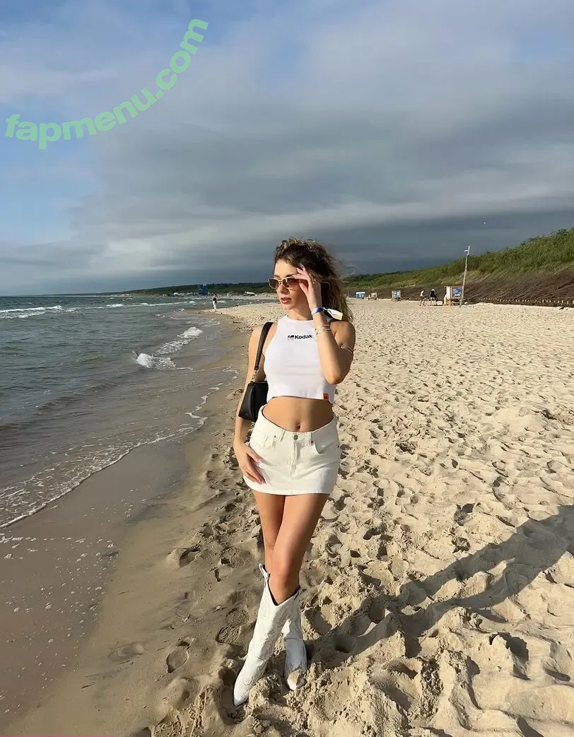 agnesemonaviciute nude photo #0019 (agnesemonaviciute)