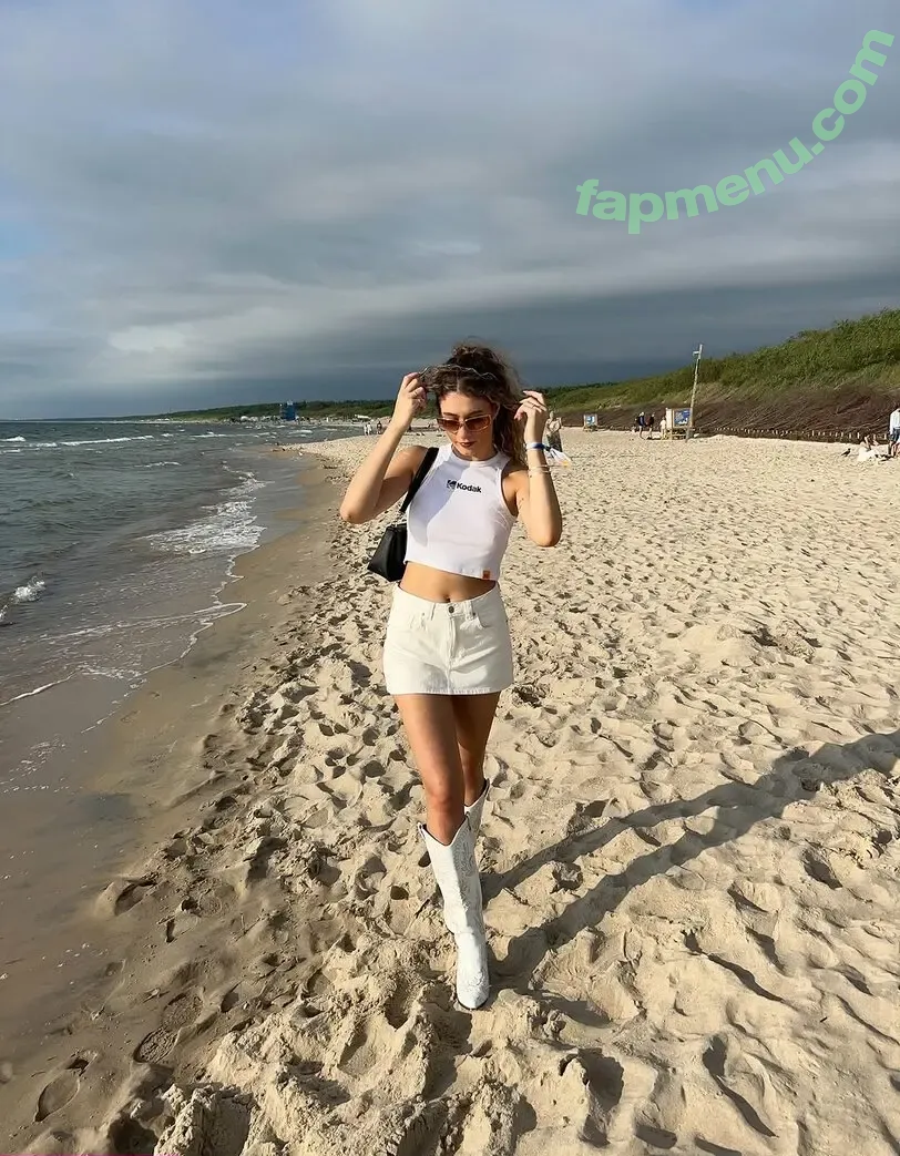 agnesemonaviciute nude photo #0020 (agnesemonaviciute)
