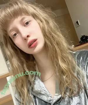 agonymorespicy / mariiikaa nude photo #0001
