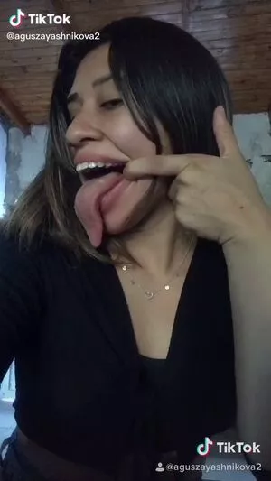 Agus Zayas / Long tongue / iamaguszayas / rayitoarg_24 nude photo #0002