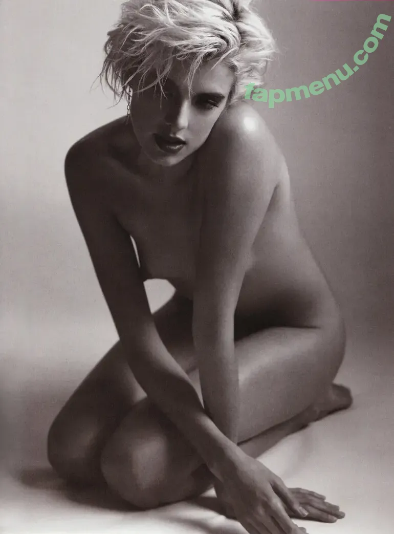 Agyness Deyn nude photo #0012 (Agyness Deyn)