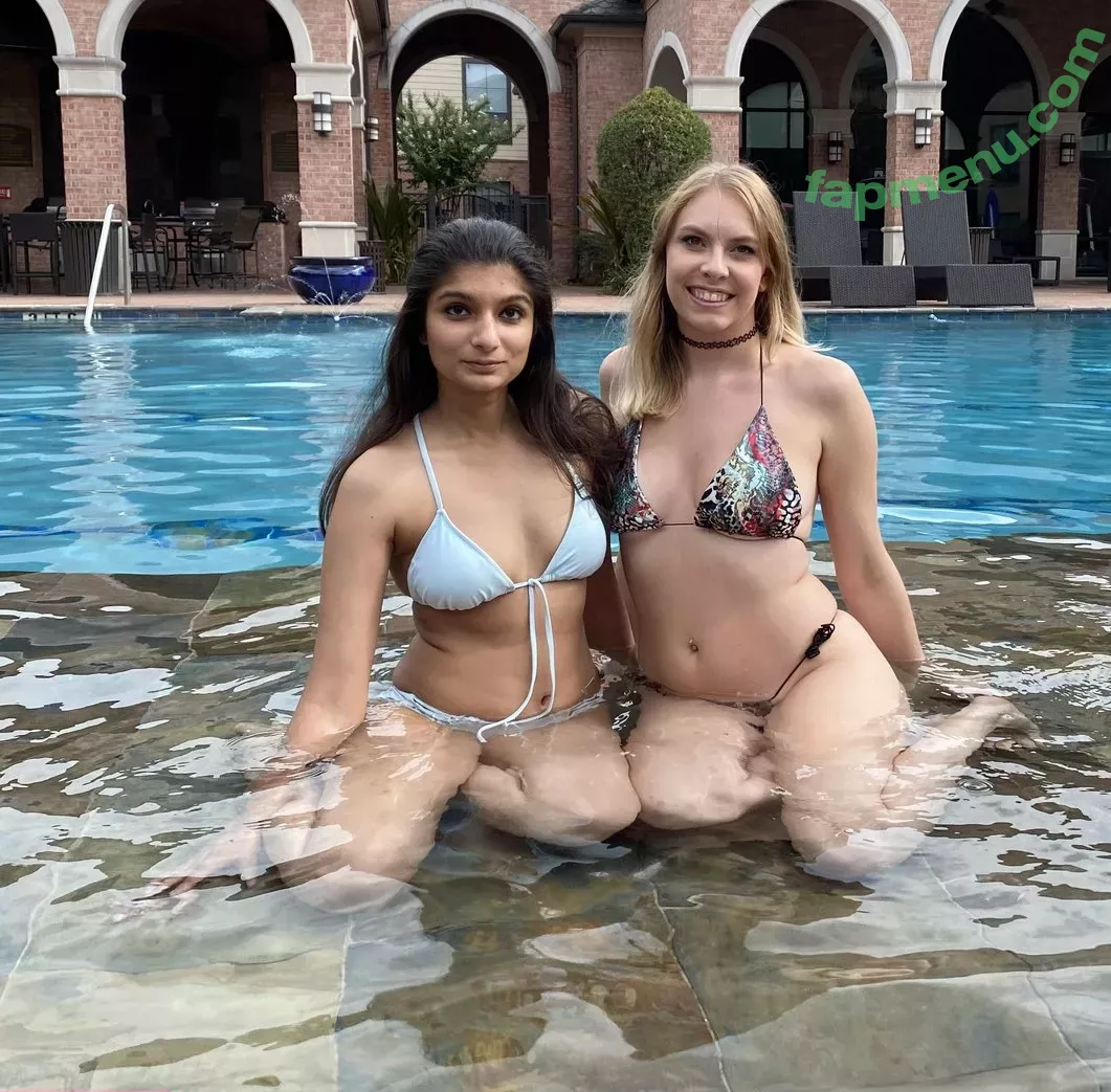 ahornypaki nude photo #0114 (texanpakii)