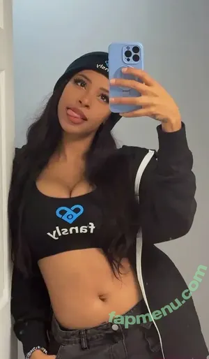 Ahquamarine / ahqua.marine nude photo #0605