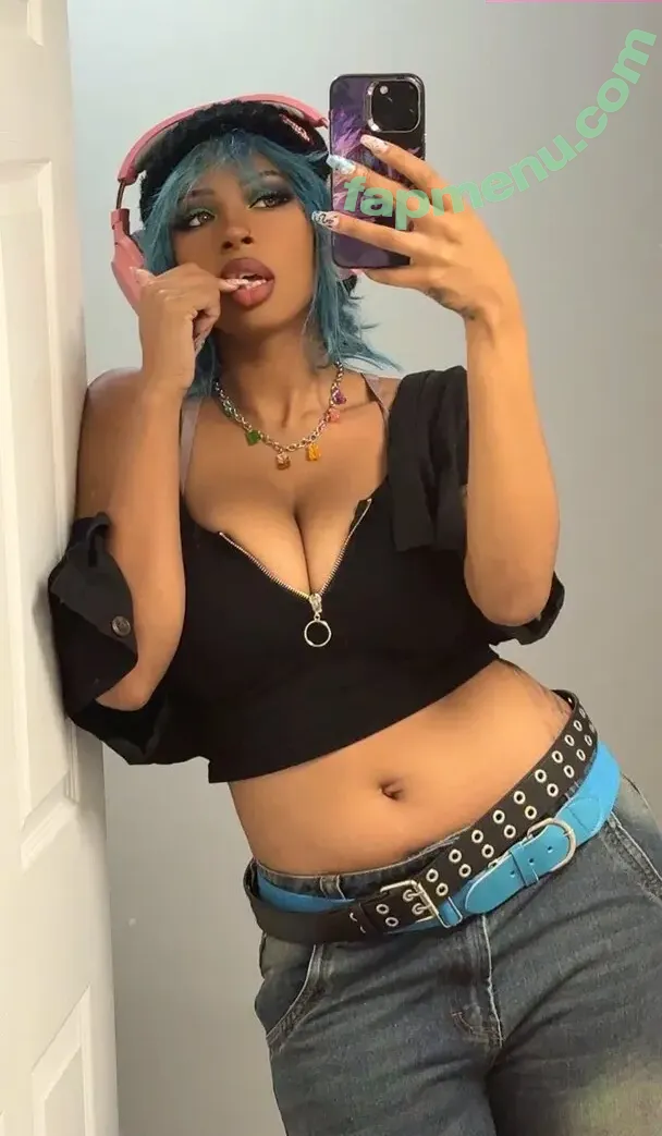 Ahquamarine nude photo #0522 (ahqua.marine)