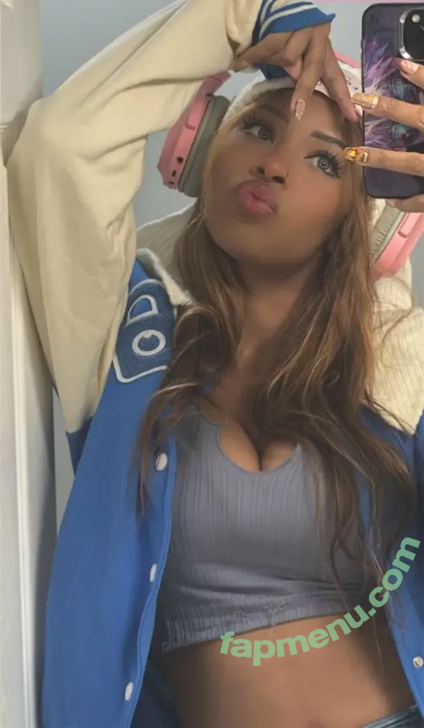 Ahquamarine nude photo #0536 (ahqua.marine)