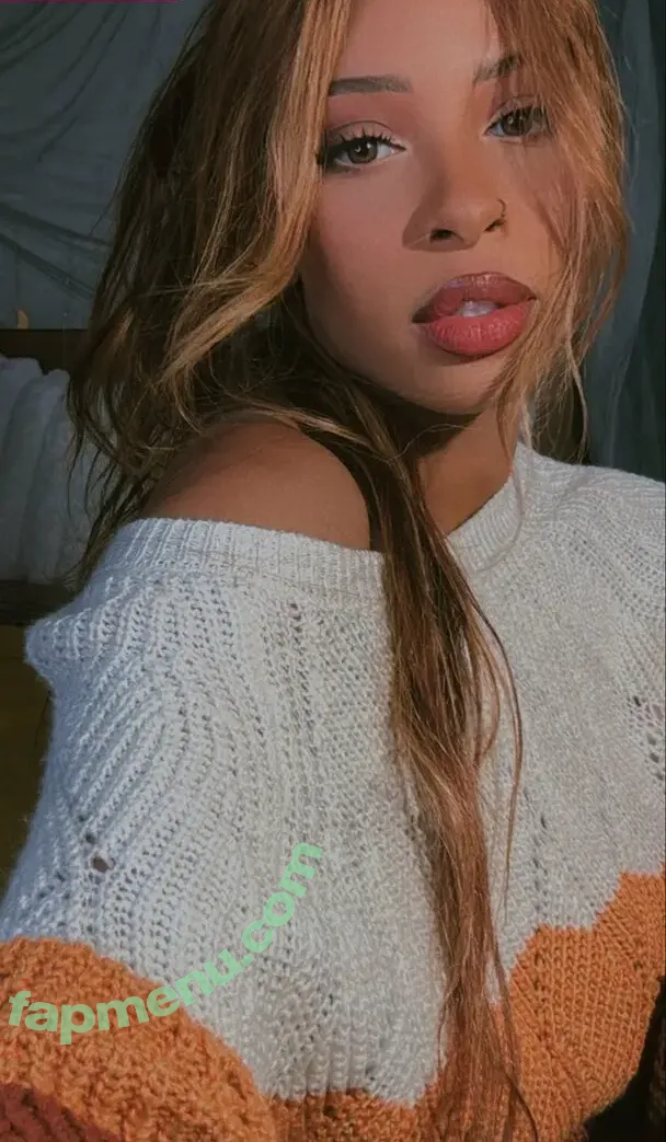 Ahquamarine nude photo #0538 (ahqua.marine)