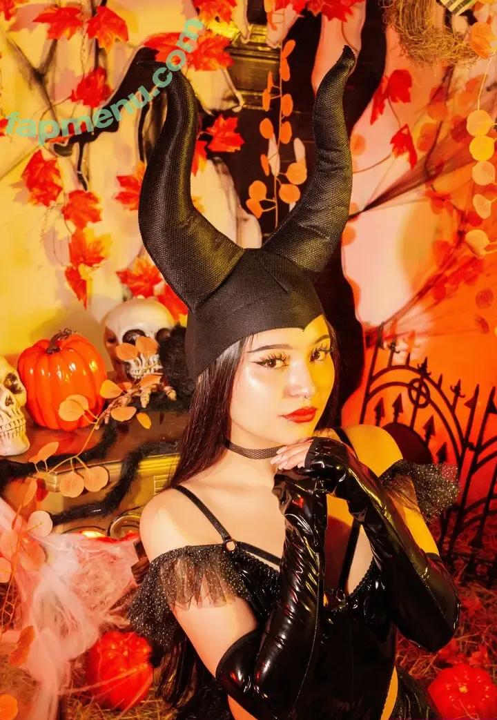 Ahri_Moon1 nude photo #0011 (Golden_Girlsss)
