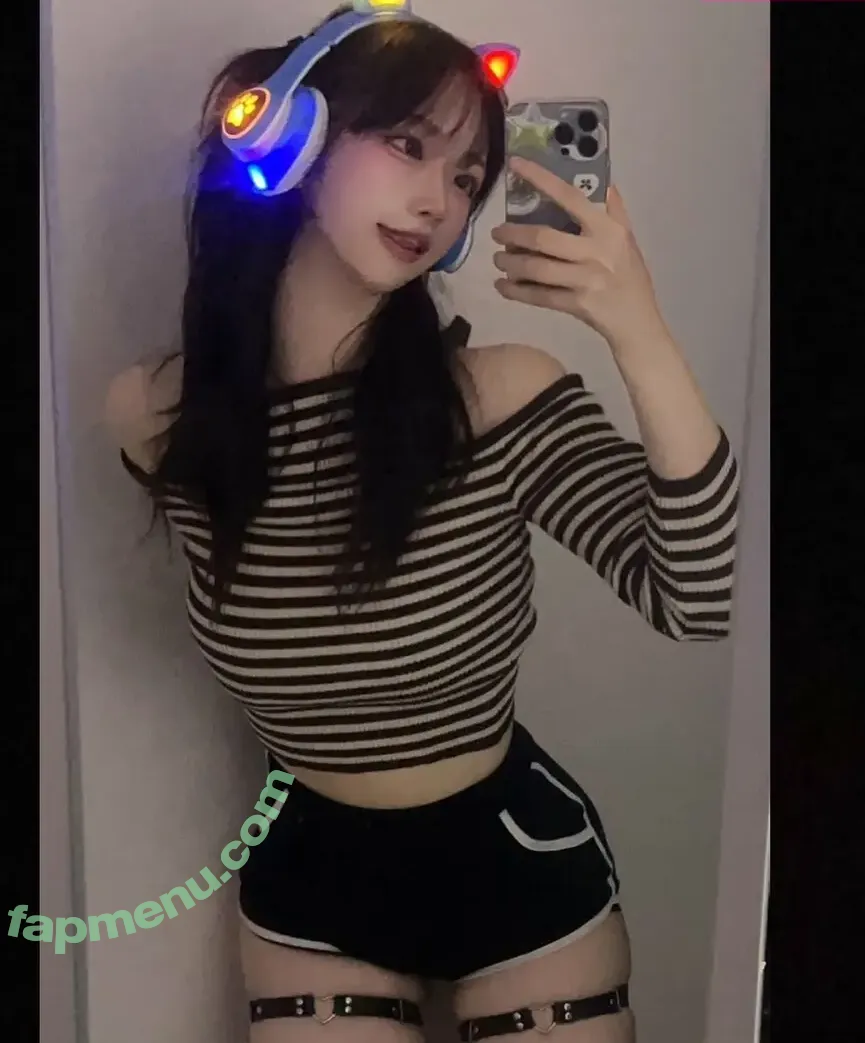 AHRI nude photo #0004 (red.bell3)