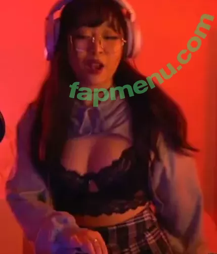 Ahriuwu nude photo #0014 (Ahriuwu)