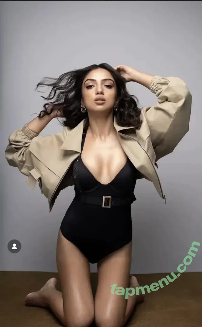 Ahsaas Channa nude photo #0046 (ahsaassy_)