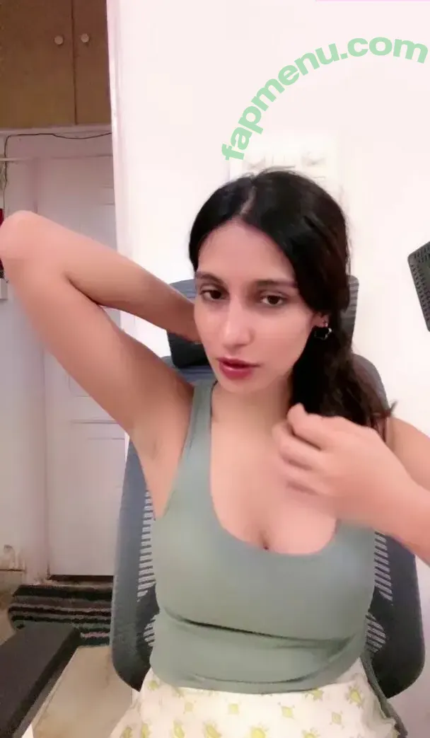 ahsanjuhaina nude photo #0007 (Juhi A)