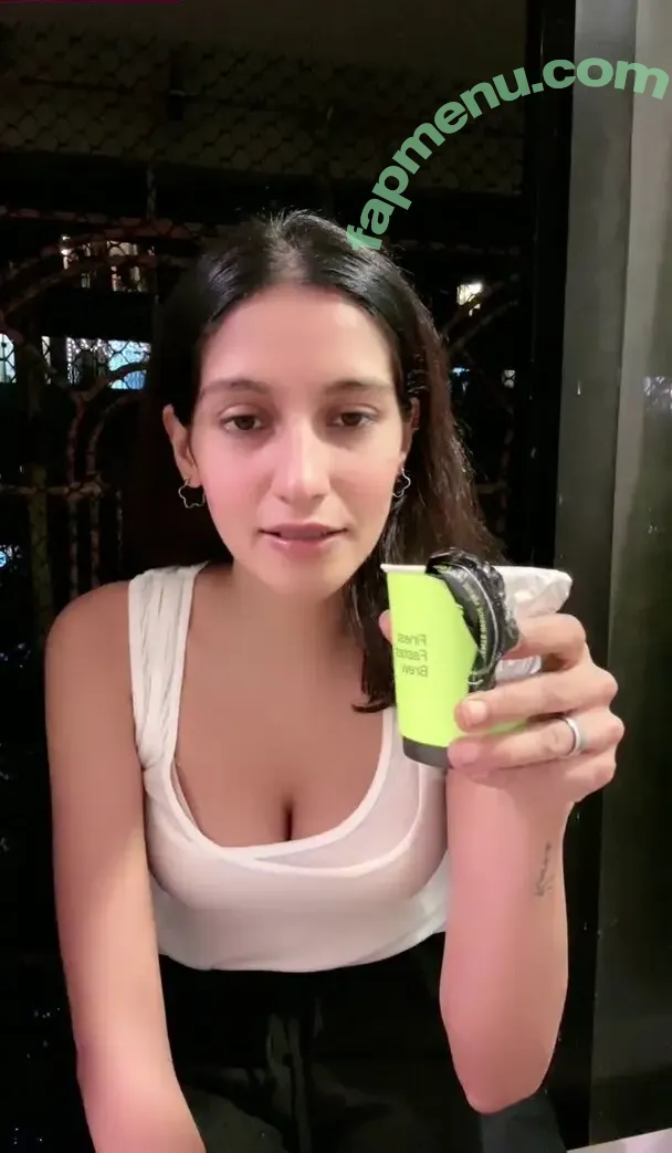 ahsanjuhaina nude photo #0020 (Juhi A)