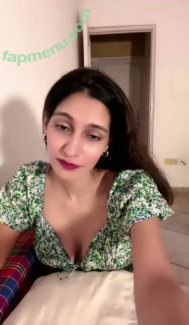 ahsanjuhaina nude photo #0028 (Juhi A)