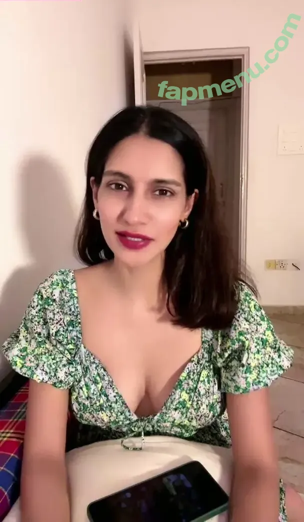 ahsanjuhaina nude photo #0039 (Juhi A)