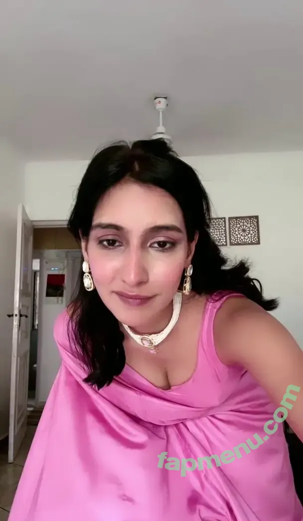 ahsanjuhaina nude photo #0055 (Juhi A)