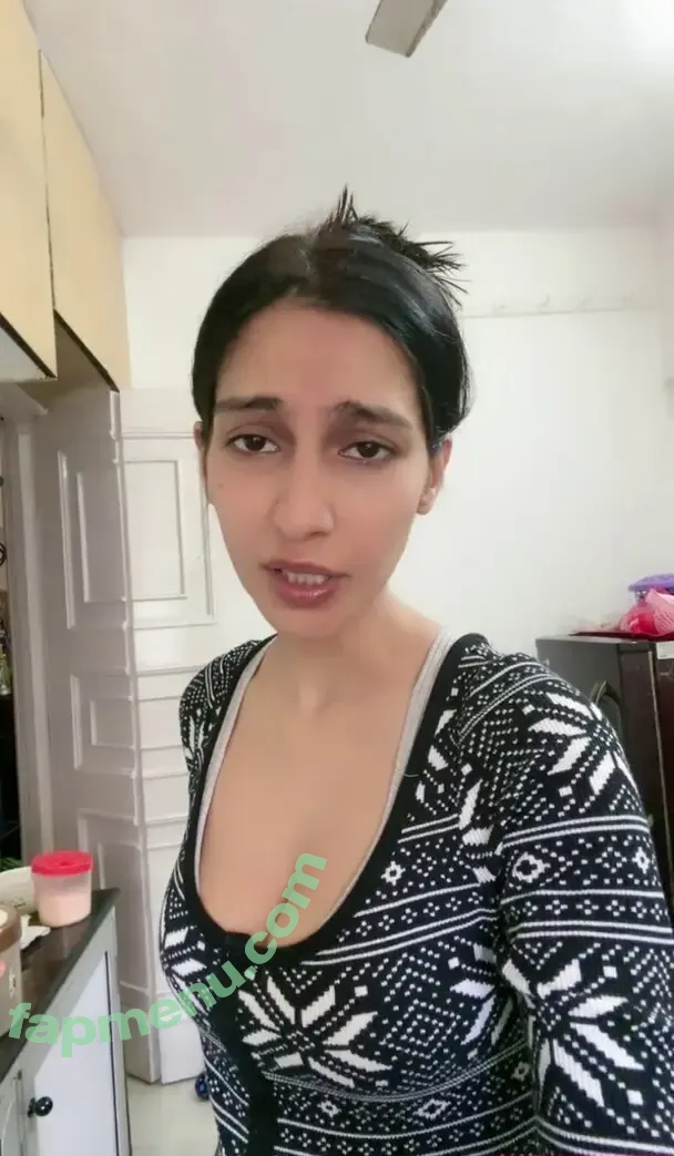 ahsanjuhaina nude photo #0103 (Juhi A)