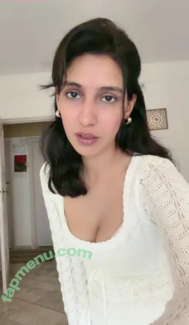 ahsanjuhaina nude photo #0132 (Juhi A)