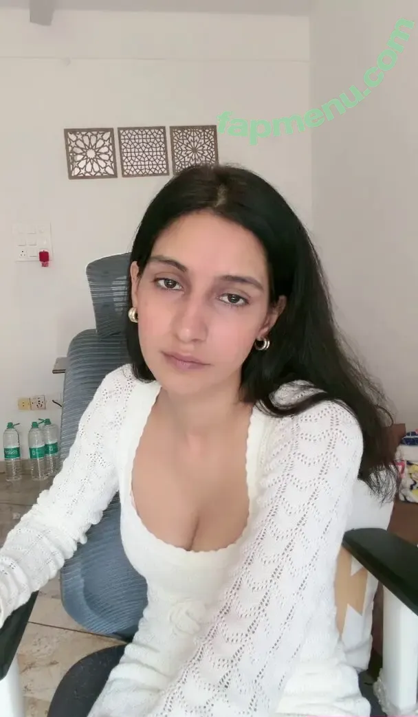 ahsanjuhaina nude photo #0134 (Juhi A)