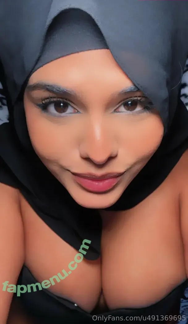 ahzahara nude photo #0004 (dalilaahzahara)