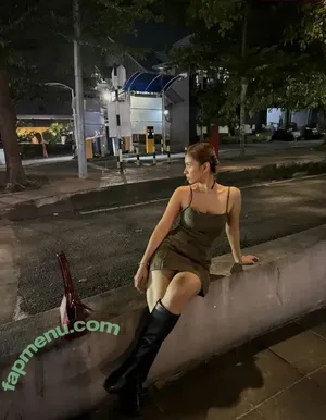 AienaBatrisaa nude photo #0013