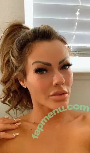 ailadonovannn / ailadonovaninc nude photo #0114