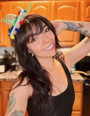 AileenSenpaiReacts / Aileen Perez / Aileen Senpai / aileensenpai nude photo #0005