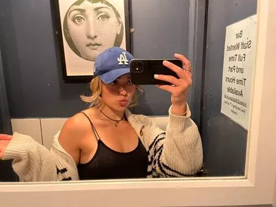 Ailish Morrison / ailish_morrison / cayshiamorrison nude photo #0074