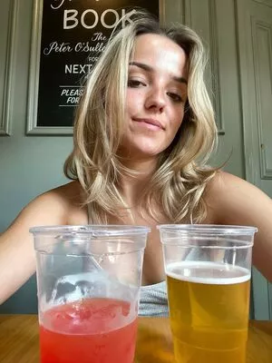 Ailish Morrison / ailish_morrison / cayshiamorrison nude photo #0089