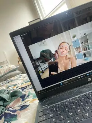 Ailish Morrison / ailish_morrison / cayshiamorrison nude photo #0101