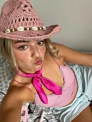 Ailish Morrison / ailish_morrison / cayshiamorrison nude photo #0140