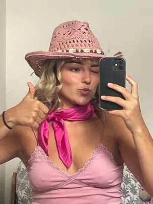 Ailish Morrison / ailish_morrison / cayshiamorrison nude photo #0144