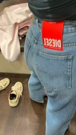 Ailish Morrison / ailish_morrison / cayshiamorrison nude photo #0205