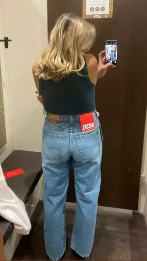 Ailish Morrison / ailish_morrison / cayshiamorrison nude photo #0207